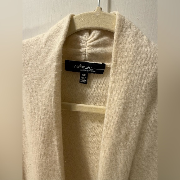 Saks Fifth Avenue Cashmere Cream & Black Sweater - Picture 2 of 2